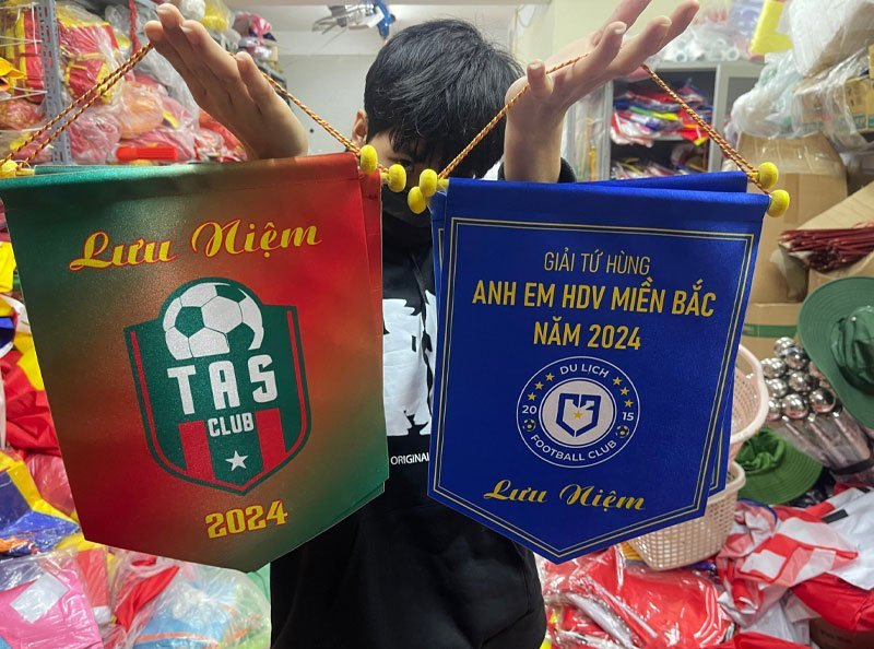 Mẫu cờ lưu niệm bóng chuyền cho giải đấu và hội thao