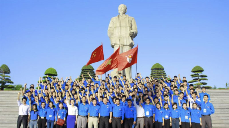 Cờ Đoàn là gì? Ý nghĩa, hình ảnh và quy cách cờ Đoàn Thanh niên 4 co doan 3