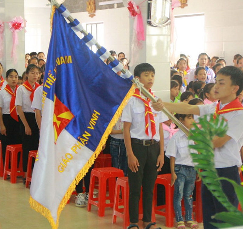 Cờ TNTT là gì? Các loại cờ Thiếu Nhi Thánh Thể và ý nghĩa 6 Lá cờ giúp các thành viên nhận biết và gắn kết với Xứ đoàn